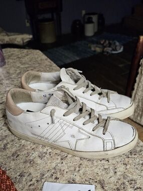 Golden Goose Sz 37 Superstars